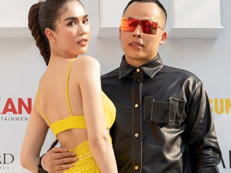 Nhiều bạn bè, đồng nghiệp gửi lời chúc mừng sinh nhật đến Ngọc Trinh. Khắc Tiệp bày tỏ: “Happy birthday cô gái trẻ thơ. I love you”.