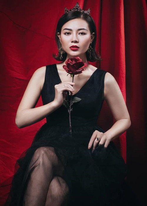 Trong mắt Thanh Hương, ông xã là người giống tính nhân vật Đồng trong “Mùa hoa tìm lại”. “Chồng tôi tốt tính nhưng không khéo trong cư xử, đặc biệt không biết nói lời ngọt ngào hay hành động lãng mạn”, cô chia sẻ trong cuộc phỏng vấn trên Giao thông.