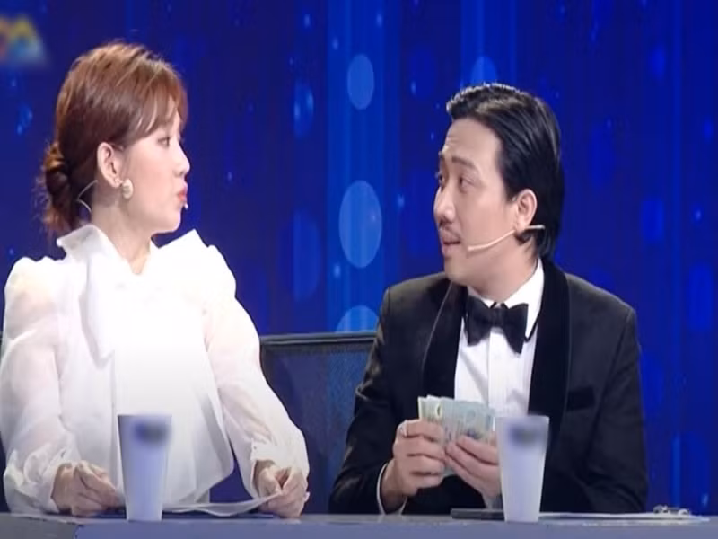 Hari Won cho biết: “Mùa này kiếm tiền khó khăn nên bớt rồi. Nếu hôm qua anh không xài phung phí thì nay đâu có bị thiếu”.