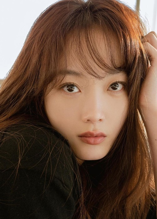 Nữ diễn viên sinh năm 1994 sắp tới góp mặt trong bộ phim kinh dị, điều tra “All of us are dead” của Netflix.