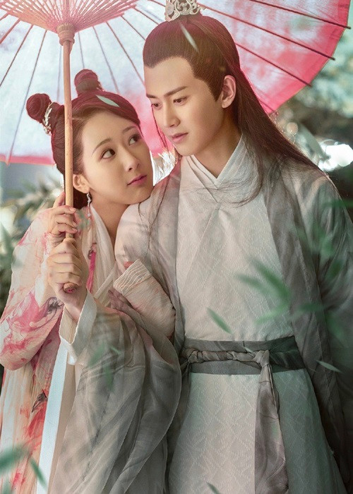 Theo Harper's Bazaar Vietnam, Nhậm Gia Luân - nam chính phim “Một đời một kiếp” gia nhập làng giải trí từ năm 2014. Anh từng tham gia phim “Thông thiên Địch Nhân Kiệt", "Đại Đường vinh diệu", "Thiên kê chi Bạch Xà truyền thuyết", "Cẩm Y Chi Hạ". Ảnh: Harper's Bazaar Vietnam