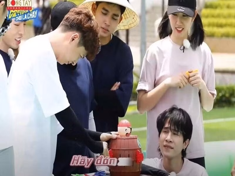 Sau bức tâm thư, Jack im hơi lặng tiếng. Anh cũng không lộ diện bên ê-kíp Running Man Vietnam khi đoàn sang Hàn ghi hình sau khi đối mặt với làn sóng tẩy chay từ cư dân mạng. Ảnh: Giao thông