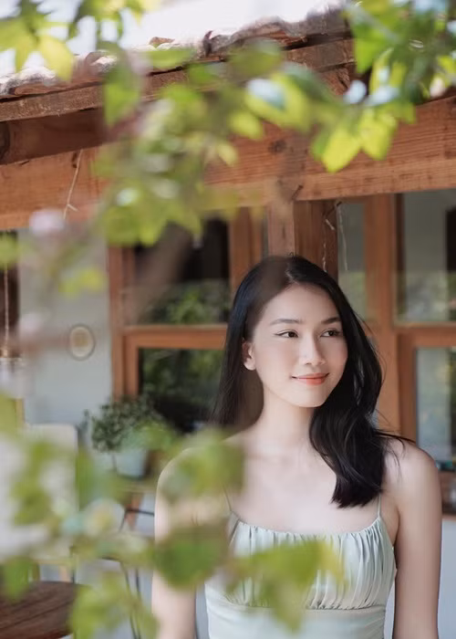 Ông Lê Xuân Sơn - trưởng ban tổ chức Hoa hậu Việt Nam từng bình luận hài hước: "Cấm Phạm Ngọc Phương Anh lấy chồng trước khi đi thi nhé".