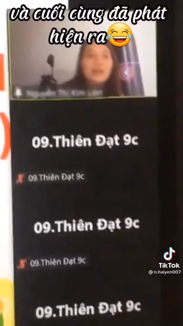 Tuy nhiên, cô giáo thì cũng từng là học sinh, làm sao mà qua mắt nổi cô những chiêu trò này. Cuối cùng cô đã tinh ý phát hiện, nhất là có sự trợ giúp của 2 thanh niên nghiêm túc, kiên quyết không hùa theo tụi bạn đổi tên thành "Thiên Đạt 9C".