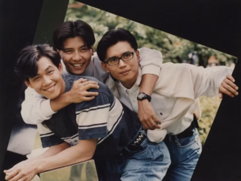 Năm 1994, Lee Jung Jae đóng chính phim điện ảnh "The young man" và "Feeling". Anh còn góp mặt trong không ít dự án phim đình đám như “City of the rising sun”, “Il Mare”, “Typhoon”, “The housemaid” (Người hầu gái), “The thieves”, “New world”.