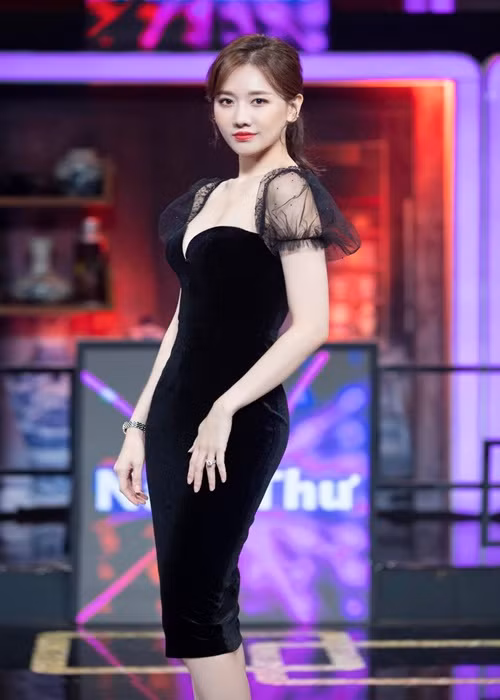 Hari Won có khả năng chinh phục mọi kiểu trang phục.