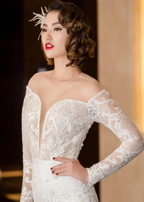  Đường tình của Hồng Quế cũng khá thị phi. Năm 2012, cô vướng nghi vấn hẹn hò siêu mẫu Hoàng Gia Ngọc nhưng khẳng định cả hai chỉ là bạn bè. Năm 2015, Hồng Quế quấn quýt Harry Lu trong chương trình. Có ý kiến cho rằng đây chỉ là chi tiết trong kịch bản của chương trình. Sau khi sinh con, Hồng Quế hết tố bố của con gái chối bỏ trách nhiệm lại bị đồn tái hợp với người này.