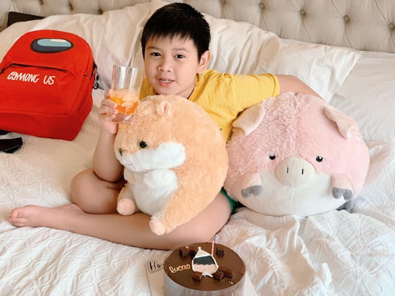 Quỳnh Chi tâm sự, nhìn con lớn là một cảm giác rất kì lạ.