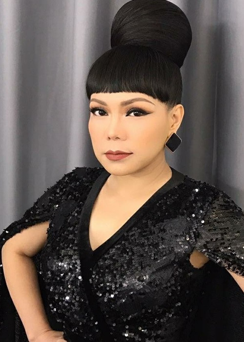 Đến khi mất đi người yêu thương, Việt Hương mới chợt nhận ra mình sai khi không cho chồng một gia đình yêu thương. Cô thừa nhận, thất bại trong cuộc hôn nhân đầu tiên là do cô đã sai.