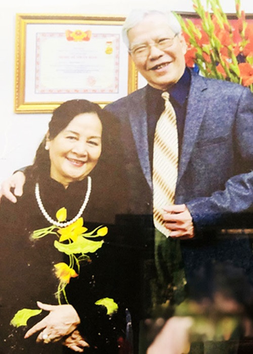  NSND Ngô Mạnh Lân qua đời, hưởng thọ 87 tuổi vào chiều ngày 15/9. Ngoài gia tài nghệ thuật đáng nể, cố nghệ sĩ còn có tổ ấm vô cùng hạnh phúc. Ảnh: Hà Nội mới