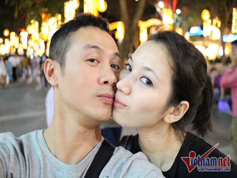 Bà xã của Anh Tuấn sinh năm 1988, kém chồng đến 14 tuổi. Hồng Nhung mang 2 dòng máu Pháp - Việt. Cô từng vào chung kết cuộc thi Hoa hậu Việt Nam 2008. Ảnh: Vietnamnet