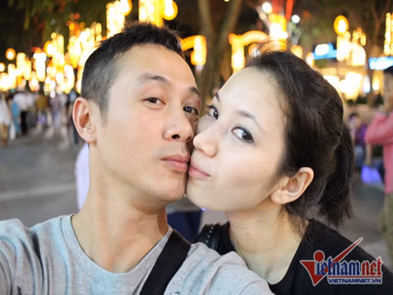 Bà xã của Anh Tuấn sinh năm 1988, kém chồng đến 14 tuổi. Hồng Nhung mang 2 dòng máu Pháp - Việt. Cô từng vào chung kết cuộc thi Hoa hậu Việt Nam 2008. Ảnh: Vietnamnet