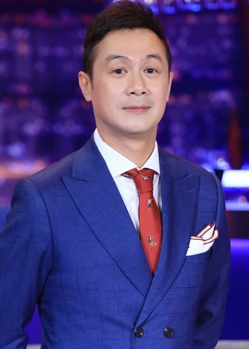 Anh Tuấn hiện tại tập trung cho vai trò đạo diễn. Nam MC chia sẻ, anh bắt đầu thử sức trong vai trò đạo diễn từ những năm 2007. “Đến nay, tôi đã làm nhiều và được một số tổ chức, thương hiệu lớn tin tưởng giao cho những chương trình quan trọng”, Anh Tuấn chia sẻ.