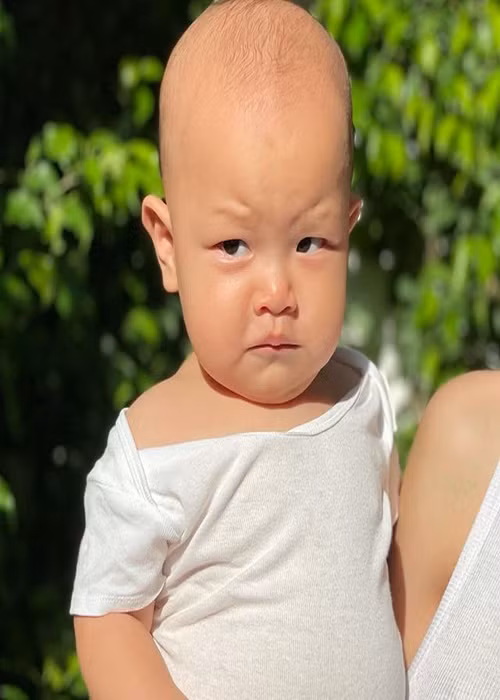 Có rất nhiều biểu cảm hài hước, Leon luôn khiến cộng đồng mạng thích thú mỗi khi xuất hiện.