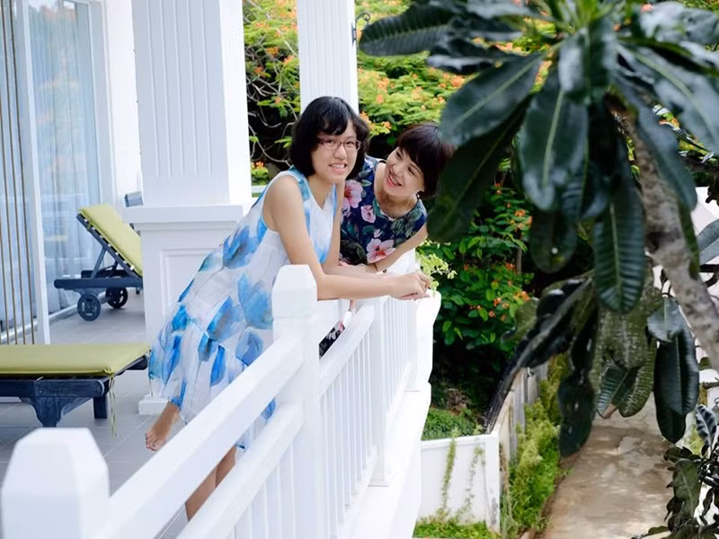 Nhím tên thật là Hồ Diễm Quỳnh Phương. Em từng du học tại Wellington, New Zealand. Hiện tại, Nhím là sinh viên Học viện Ngoại giao. Ảnh: Phụ nữ Việt Nam