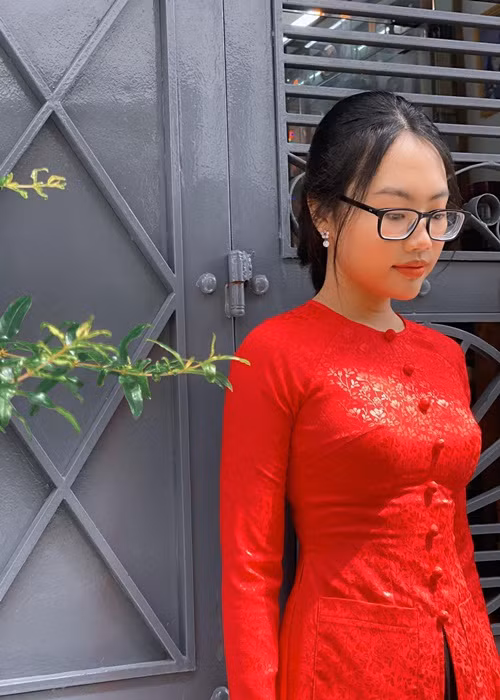 Năm 2020, một antifan buông lời cay nghiệt khi Phương Mỹ Chi thông báo có tin vui: "Tin ông nội chết hay bà nội chết mà vui vậy"; "Hay cả hai chết hết nên vui". Tâm trạng của nữ ca sĩ trùng xuống trước lời cay nghiệt. Để bảo vệ gia đình, Phương Mỹ Chi đáp trả antifan đáng tuổi cô: “Con không muốn ai xúc phạm đến gia đình mình. Con nghĩ ai cũng vậy thôi, không muốn gia đình mình bị người khác nguyền rủa mà không vì bất kì điều gì".