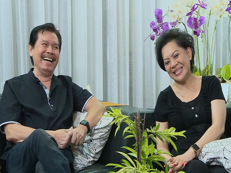 Danh ca Giao Linh từng mang bầu như không giữ được. Còn mối quan hệ của bà với 6 người con riêng của chồng rất tốt đẹp. Ảnh: Vietnamnet