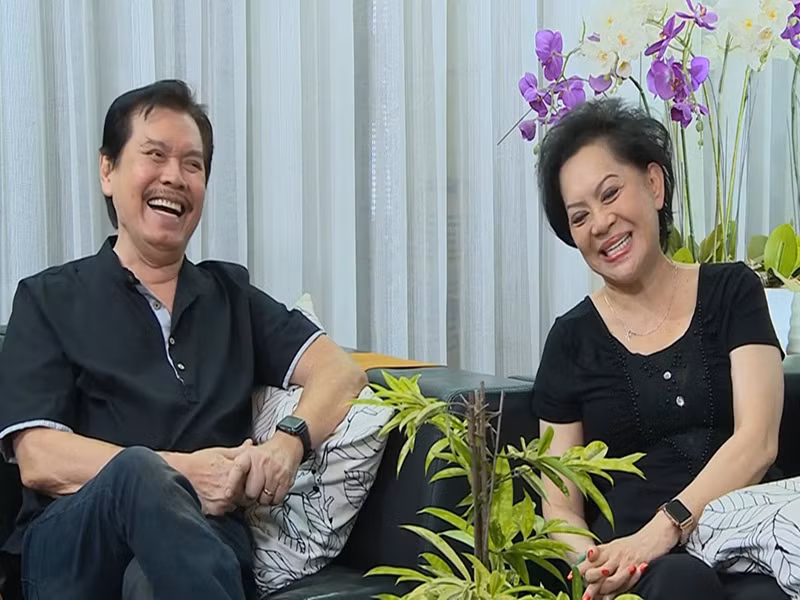 Danh ca Giao Linh từng mang bầu như không giữ được. Còn mối quan hệ của bà với 6 người con riêng của chồng rất tốt đẹp. Ảnh: Vietnamnet