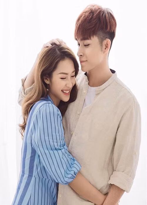 Năm 2018, Khả Ngân và Jun Phạm vướng tin đồn phim giả tình thật sau khi đóng chung phim “100 ngày bên em”. Trên VTC, Khả Ngân cho biết, Jun Phạm là mẫu đàn ông cô thích còn Jun Phạm cho biết, anh có tình cảm đặc biệt với nữ đồng nghiệp. Ảnh: VTC