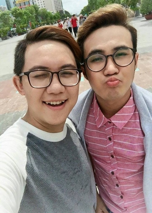 Theo Huỳnh Lập nếu không có Hồng Tú, sẽ không có Huỳnh Lập của ngày hôm nay.