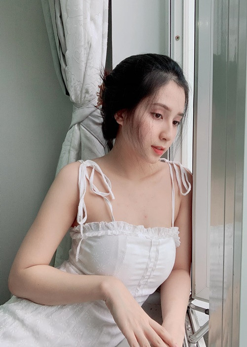 Trên trang cá nhân, Thiên An vừa khoe thành tích giảm cân sau 6 tháng sinh con cho Jack. “Trước bầu An 47kg, bầu tăng 17kg sau 6 tháng giảm còn 48kg”, tình cũ của Jack cho hay.