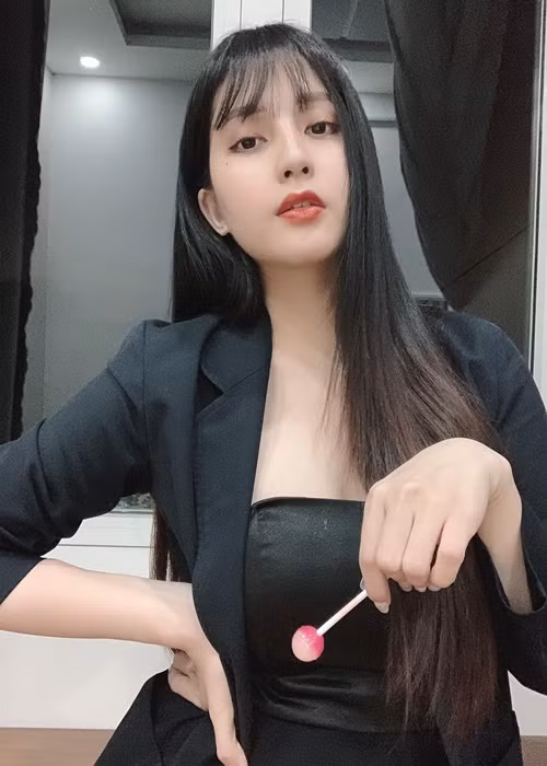 Thiên An cho biết, hiện tại mỗi tháng mẹ của Jack gửi 5 triệu đồng để nuôi con.