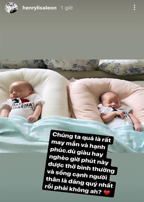 Cặp song sinh của Hồ Ngọc Hà ngày càng bụ bẫm.