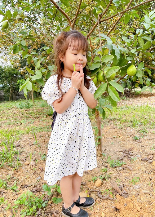 Con gái của Đỗ Duy Nam thừa hưởng nhiều nét đẹp của mẹ - diễn viên xinh đẹp như hot girl Ngọc Anh.