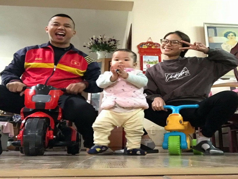 Tháng 1/2017, bà xã của Chí Anh sinh con gái đầu lòng Kiwi. Năm 2018, cô sinh con trai thứ hai.