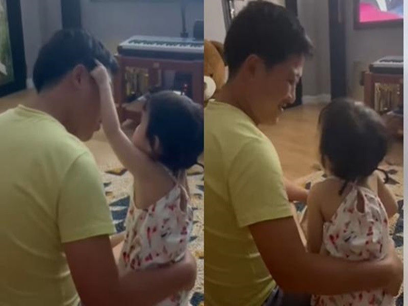 Mới đây, Nhã Phương ghi lại hình ảnh Trường Giang ôm con gái Destiny cùng xem chương trình. Trong clip Nhã Phương ghi lại, khi bé Destiny với tay lên tóc Trường Giang, nam danh hài nhẹ nhàng cúi đầu xuống. Trước đó, Trường Giang xa nhà để quay gameshow.