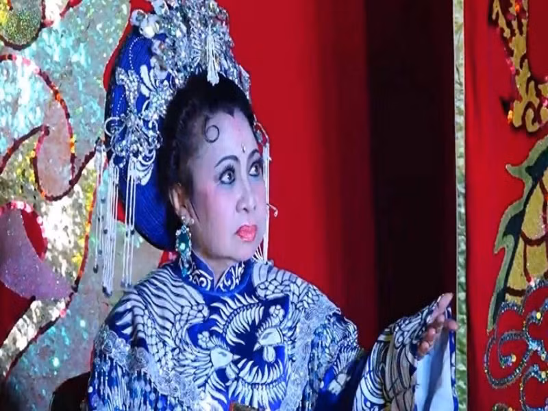 Nghệ sĩ Bạch Mai - chị gái của nghệ sĩ Kim Phượng cũng mất vì COVID-19. Nghệ sĩ Bạch Mai trút hơi thở cuối cùng vào tối ngày 25/8 sau hơn 1 tháng điều trị. Bà ra đi ở tuổi 73. Ảnh: Giao thông