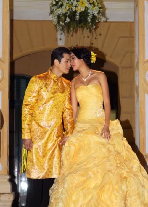 Bebe Phạm sinh con gái thứ 3 vào tháng 8/2020. Tuy nhiên, cô giữ kín thông tin sinh nở cho đến 1 năm sau mới chia sẻ.