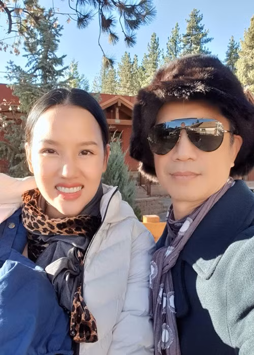 Bebe Phạm không chỉ song hành cùng chồng trong cuộc sống mà còn cả ở công việc với vai trò nhà sản xuất phim.