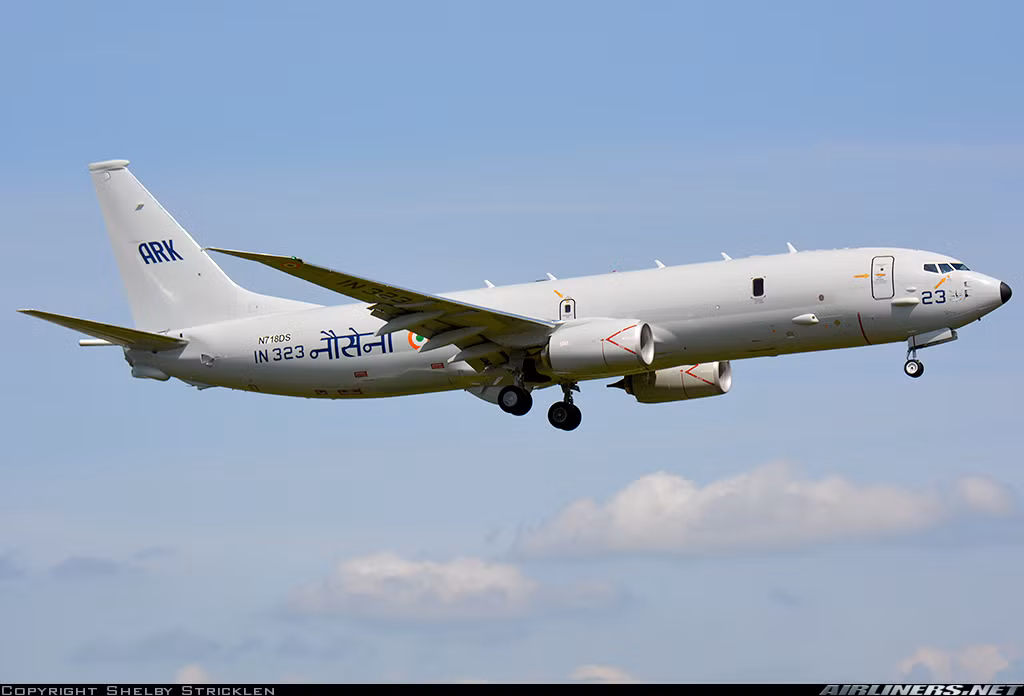 Phi đội Tu-142MK-E sẽ được thay thế bởi 8 máy bay tuần tra chống tàu ngầm Boeing P-8I Neptune mà Ấn Độ đặt hàng mua của Mỹ năm 2009 với tổng giá trị lên tới 2,1 tỷ USD. Nguồn ảnh: Airlines.net