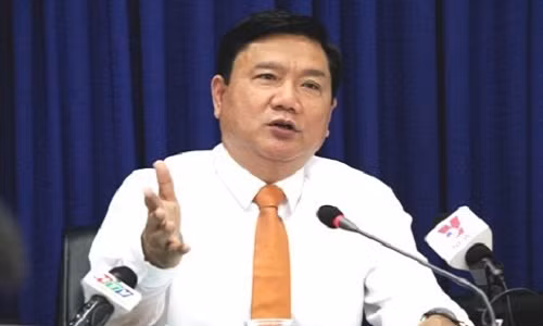 Bi thu Thang muon moi ba Mai Kieu Lien day Hoc vien Can bo