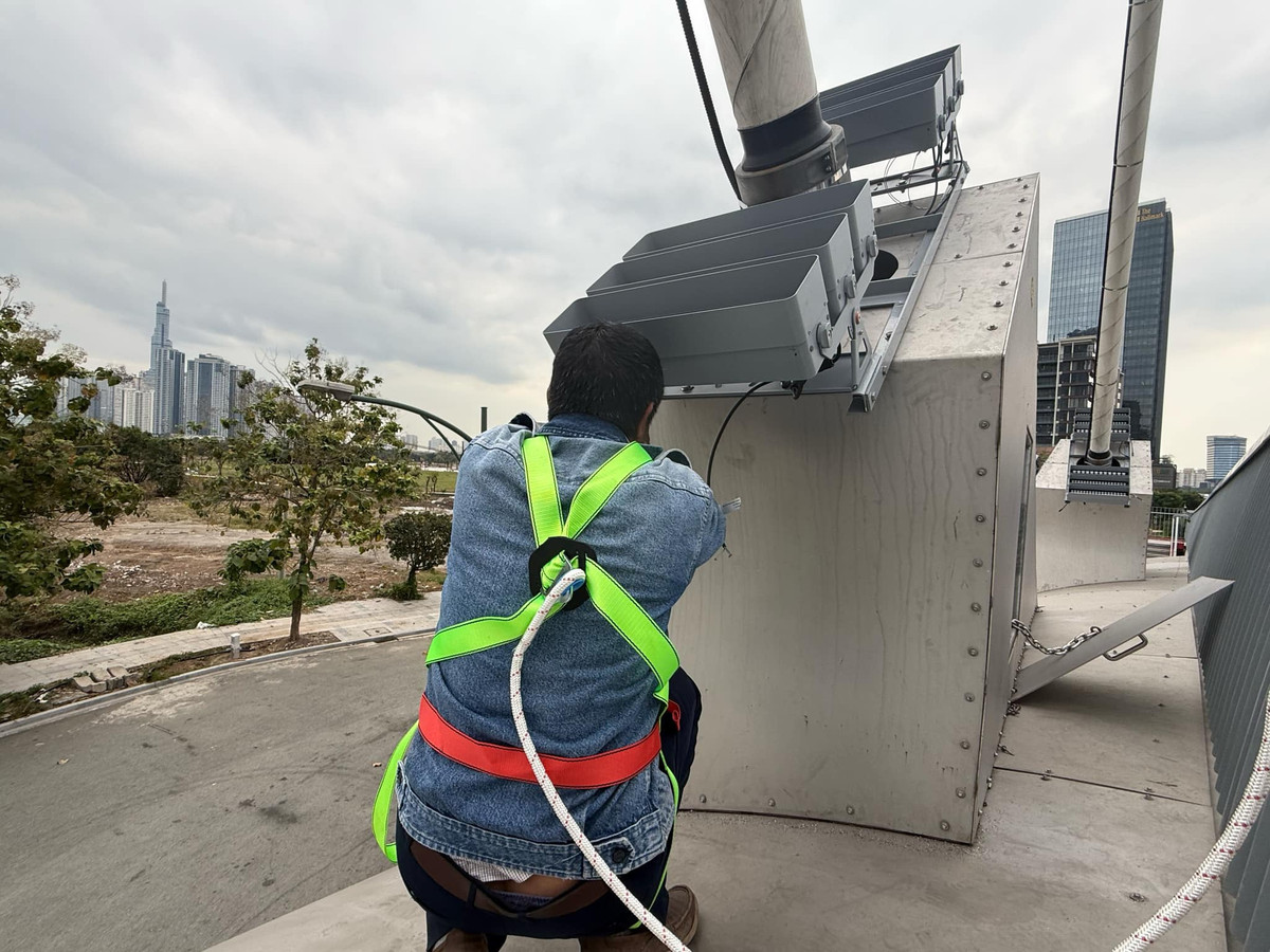 Dự án được Công ty CP Đầu tư địa ốc Đại Quang Minh đầu tư hoàn thiện hạng mục chiếu sáng mỹ thuật cầu Ba Son, theo hợp đồng BT đã ký với Thành phố.