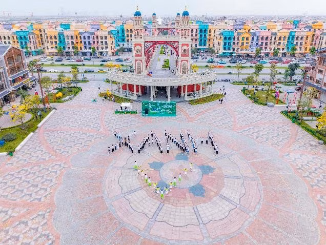 Gan 400 xe dien VinFast tao bieu tuong “Vi Viet Nam Xanh“-Hinh-6