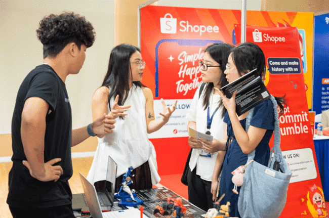 Ngay hoi Nghe nghiep VinUni 2025: Quy tu cac tap doan toan cau