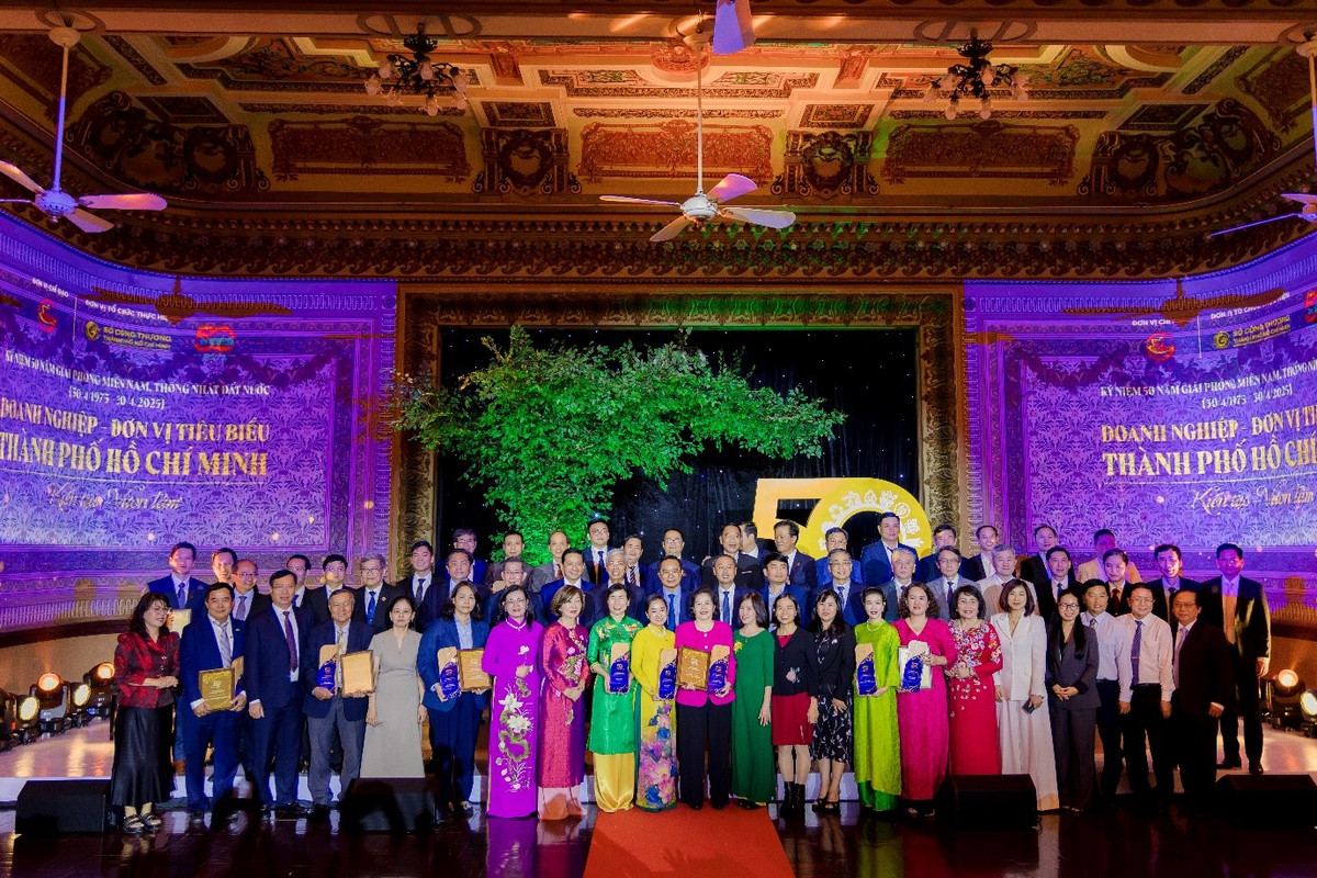 Masan Consumer duoc Vinh Danh tai le Ton Vinh 50 Doanh Nghiep-Hinh-2