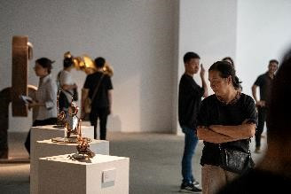 VCCA GIỚI THIỆU “TRIỂN LÃM ĐIÊU KHẮC HÀ NỘI – SÀI GÒN 2024” - Hình 3 VCCA GIOI THIEU “TRIEN LAM DIEU KHAC HA NOI – SAI GON 2024”-Hinh-3