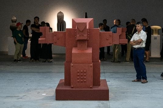 VCCA GIỚI THIỆU “TRIỂN LÃM ĐIÊU KHẮC HÀ NỘI – SÀI GÒN 2024” - Hình 4 VCCA GIOI THIEU “TRIEN LAM DIEU KHAC HA NOI – SAI GON 2024”-Hinh-4