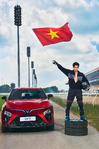 “VinFast chơi lớn số 2 không ai là số 1” “VinFast choi lon so 2 khong ai la so 1”