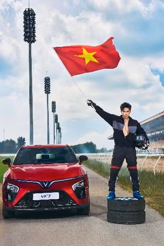 “VinFast choi lon so 2 khong ai la so 1”