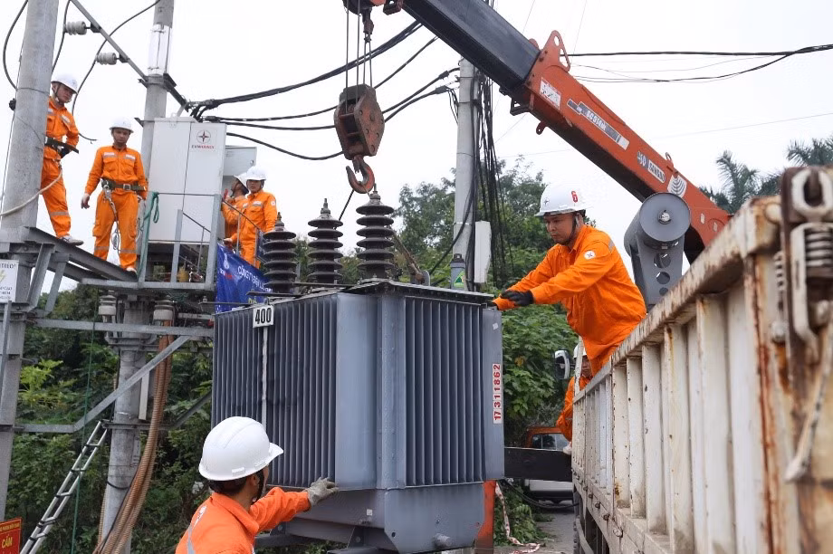 EVNHANOI tang cuong cong tac phong chong thien tai va tim kiem cuu nan