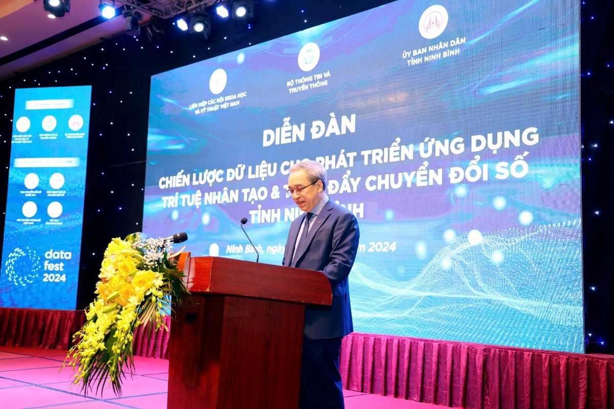 Diễn đàn “Chiến lược dữ liệu cho phát triển AI & chuyển đổi số” - Hình 2 Dien dan “Chien luoc du lieu cho phat trien AI & chuyen doi so”-Hinh-2