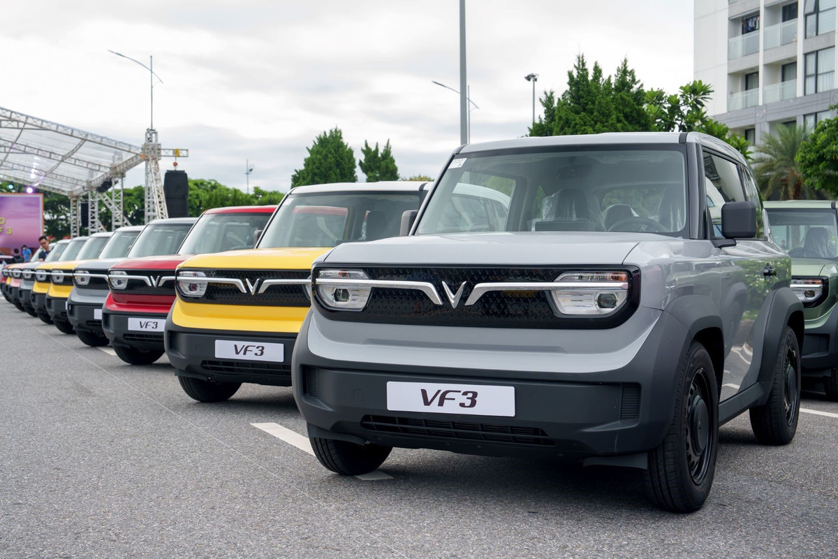 Nhận xe 2 tuần, chủ xe nhận xét VF 3 xứng đáng có lượng cọc cao hơn vài lần - Hình 2 Nhan xe 2 tuan, chu xe nhan xet VF 3 xung dang co luong coc cao hon vai lan-Hinh-2