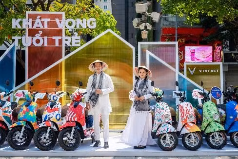 Nguoi dan TP HCM hao hung “check in” tai trien lam “50 Hanh trinh - Mot Tuong lai Xanh”-Hinh-7