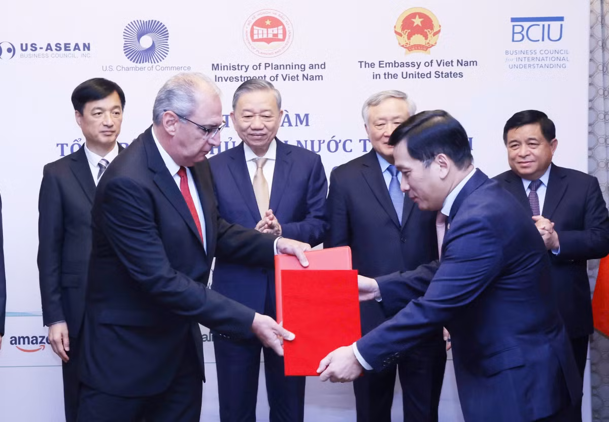 Vietjet va Honeywell trao thoa thuan hop tac tri gia 1,1 ty USD