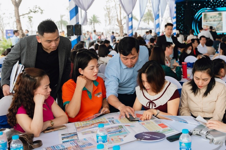 Chớp thành công cơ hội cuối, nhà đầu tư Vinhomes Global Gate nhắn nhủ Chop thanh cong co hoi cuoi, nha dau tu Vinhomes Global Gate nhan nhu