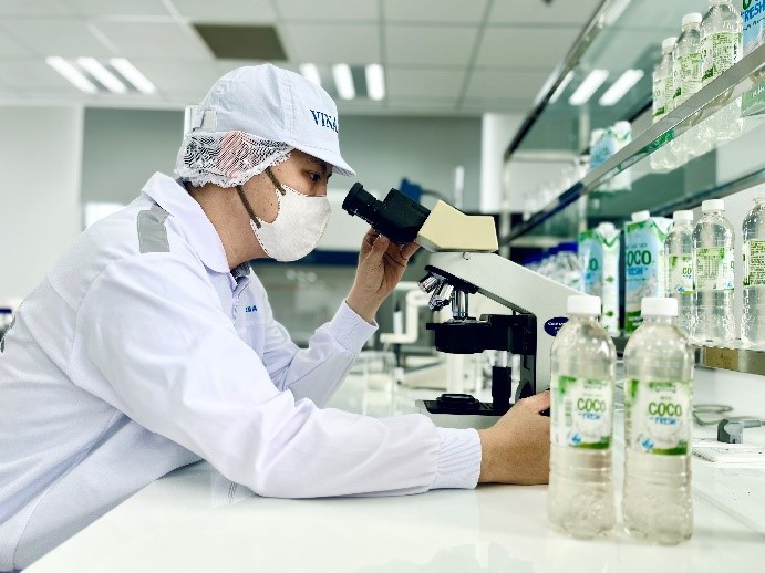 VINAMILK quý 3/2024:doanh thu nội địa nỗ lực “vượt” bão YAGI - Hình 3 VINAMILK quy 3/2024:doanh thu noi dia no luc “vuot” bao YAGI-Hinh-3